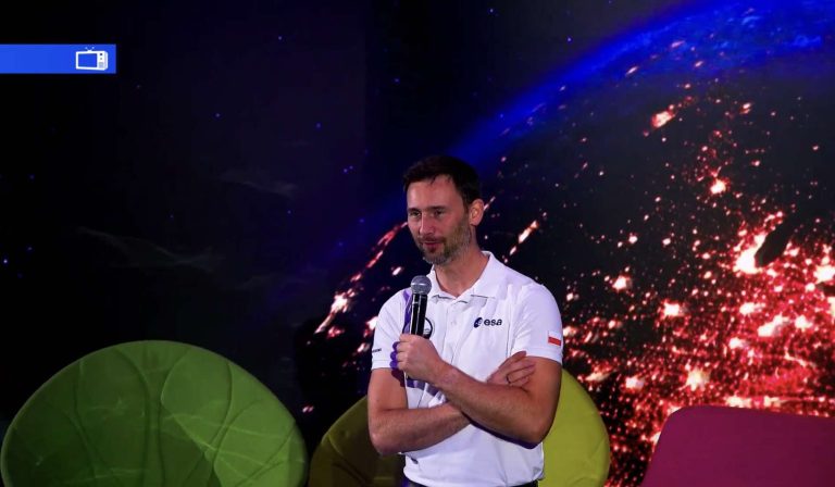 To był prawdziwy kosmos! Spotkanie studentów ze słynnym astronautą